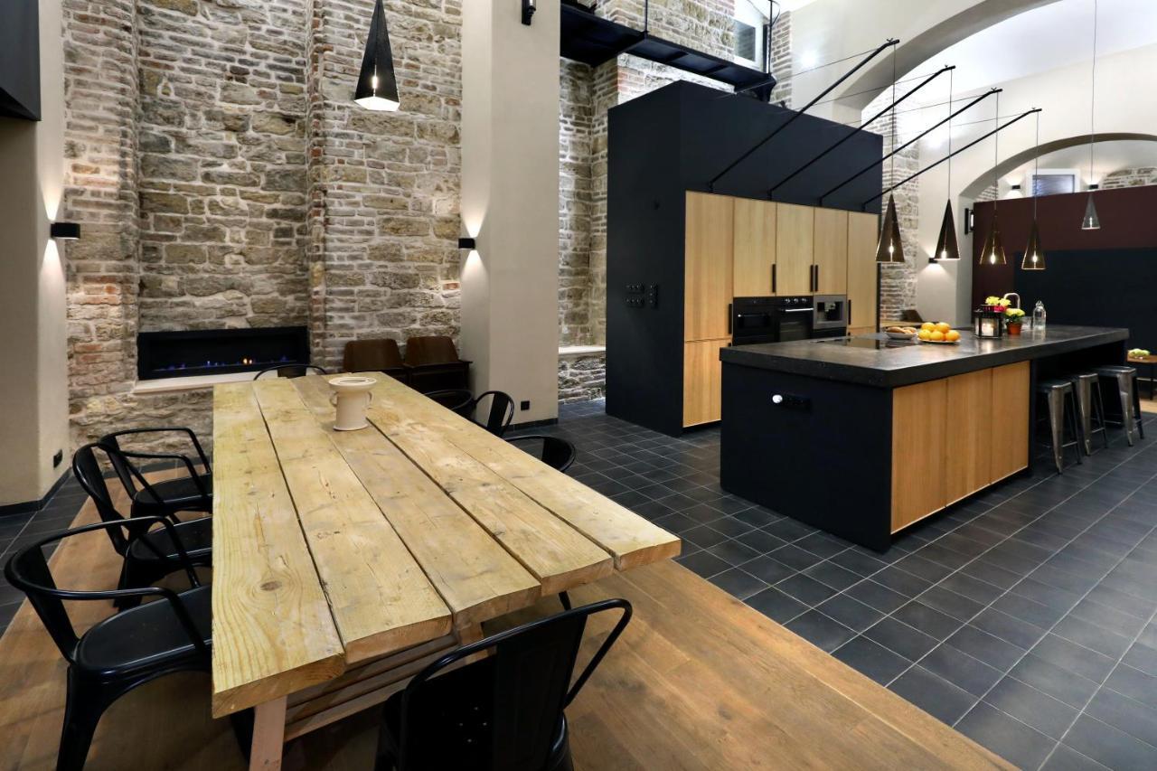 American Loft In The Heart Of Praha