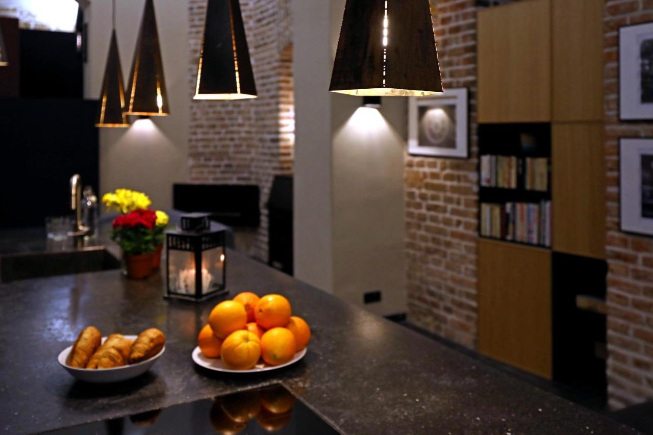 Апартаменти American Loft In The Heart Of Прага