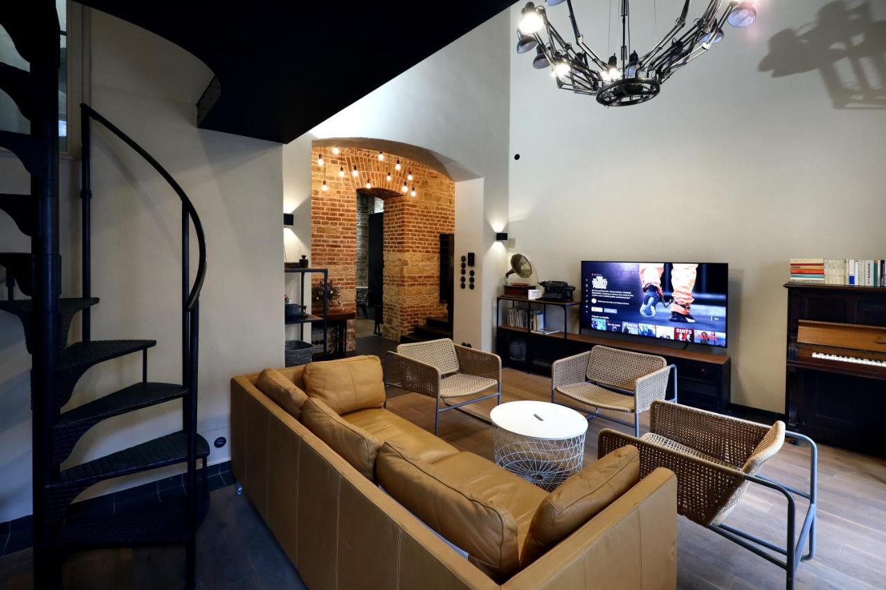 Апартаменти American Loft In The Heart Of